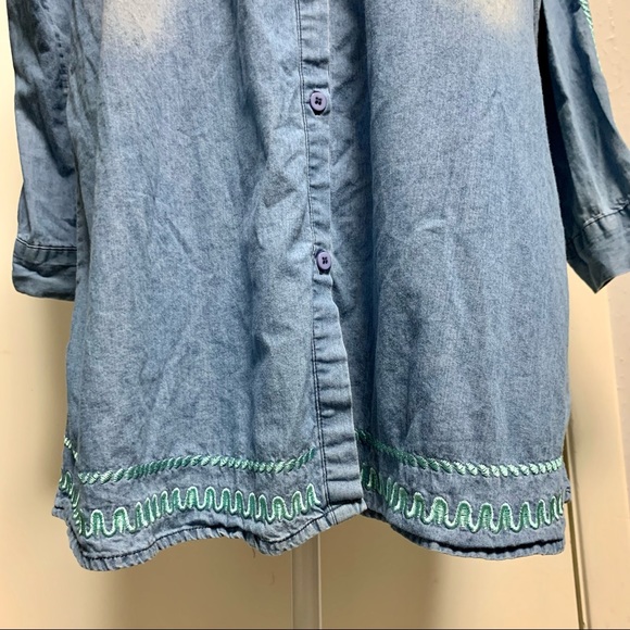 FASHION U CHAMBRAY FADED BUTTON DOWN EMBROIDERED DRESS SIZE M - Picture 8 of 10